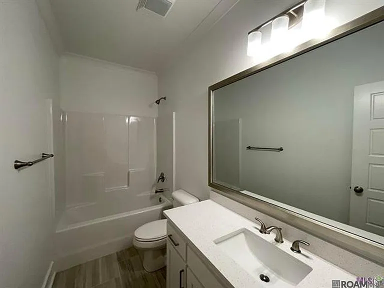 9905 Stonewater Dr — Photo 11