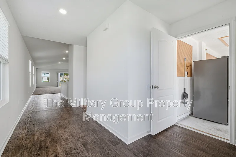 3 bed, 2.0 bath, 1650 sqft, $1,850 — Photo 4