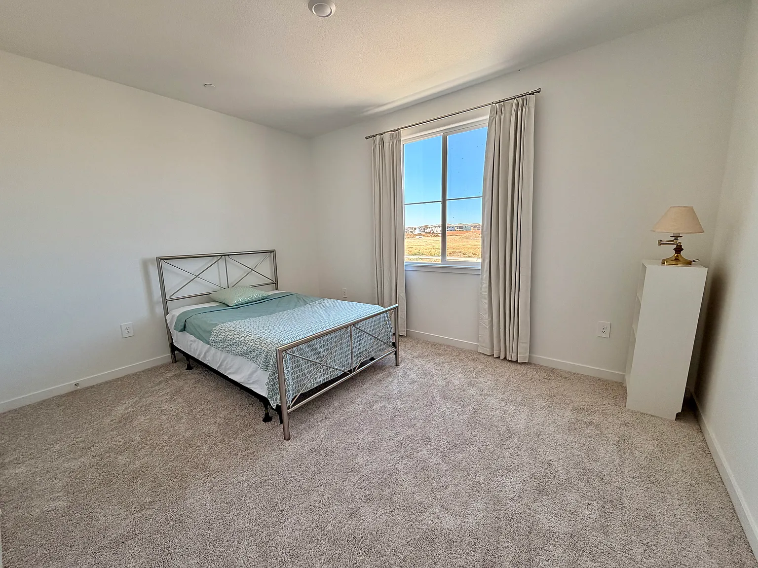 1 bed, 650 sqft, $1,850 — Photo 2