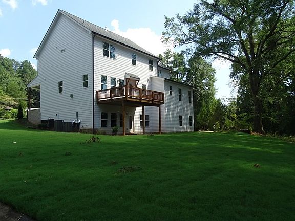 5th image of Lane Dr
