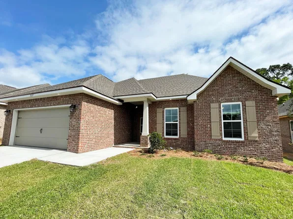 3127 Camphor Rd, Pensacola, FL 32526