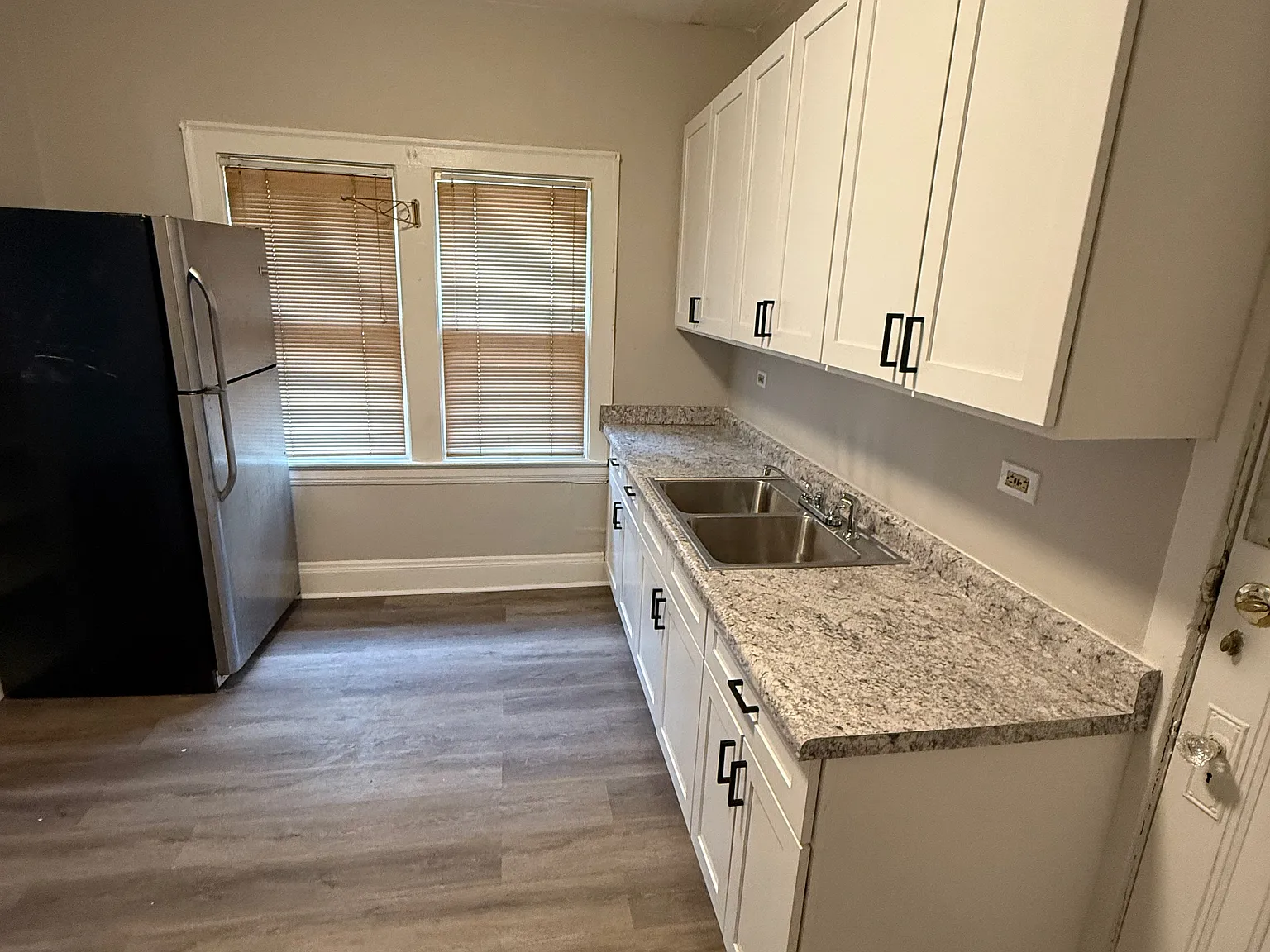 3 bed, 1350 sqft, $1,250 — Photo 2