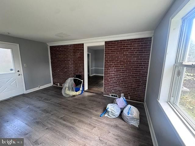 28th image of 151 Bryn Mawr Ave