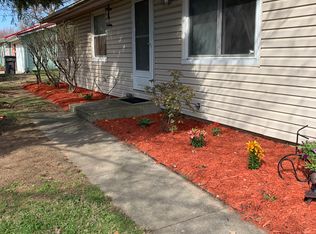 416 Larimer Dr, Millersburg, IN 46543