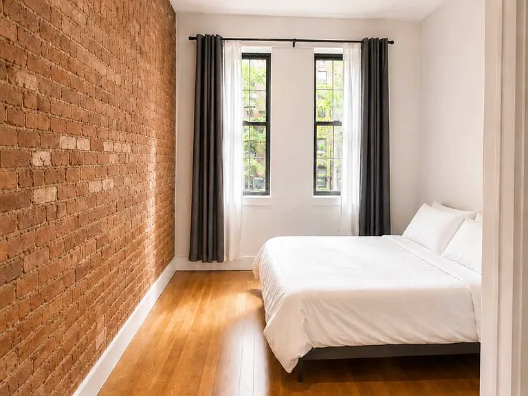 65 Irving Ave #1 — Photo 4