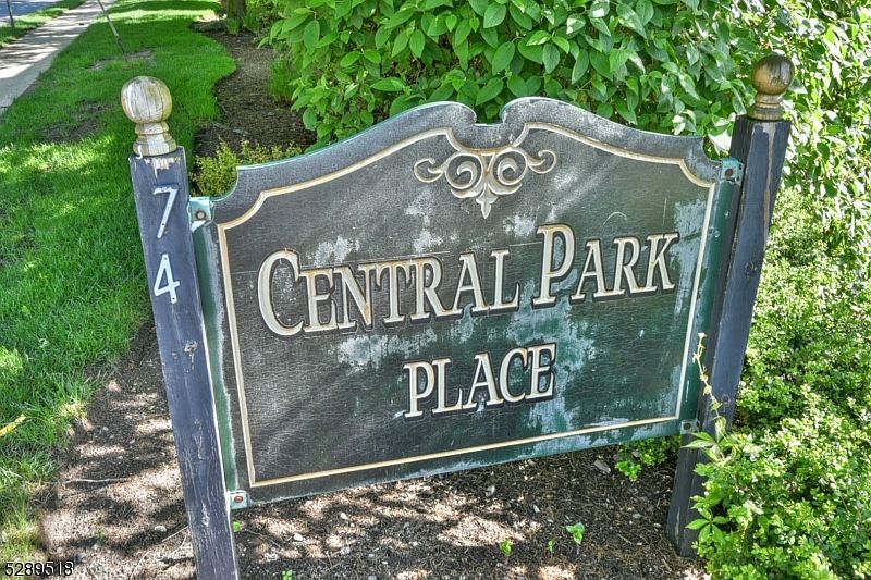 1st image of 104 Central Park Pl