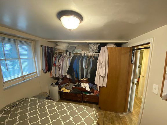 3rd image of 3027 N Avers Ave #B