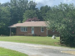7709 Eversfield Rd, Summerfield, NC 27358