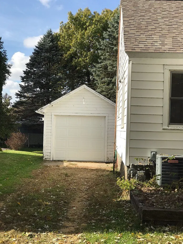 3 bed, 625 sqft, $1,650 — Photo 3