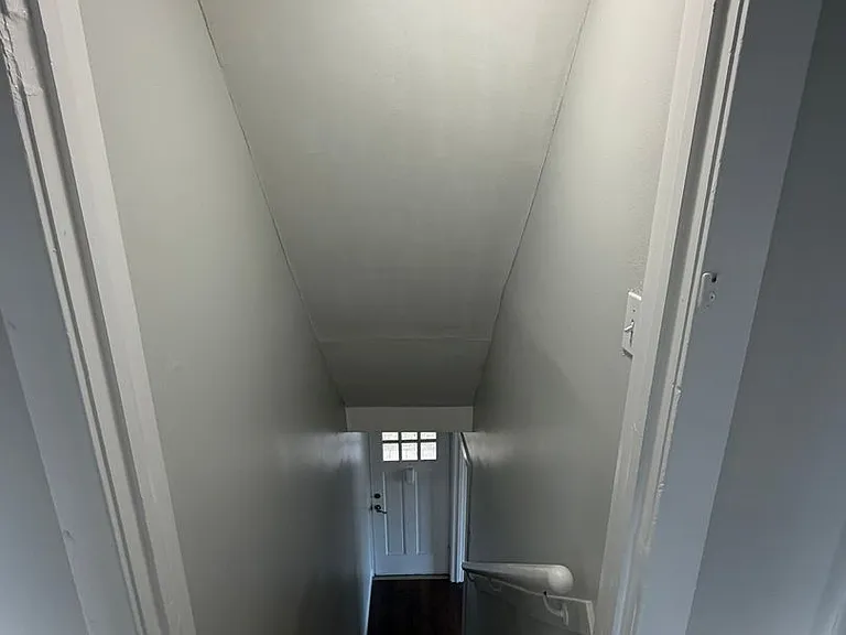 2209 Douglas Ave — Photo 32