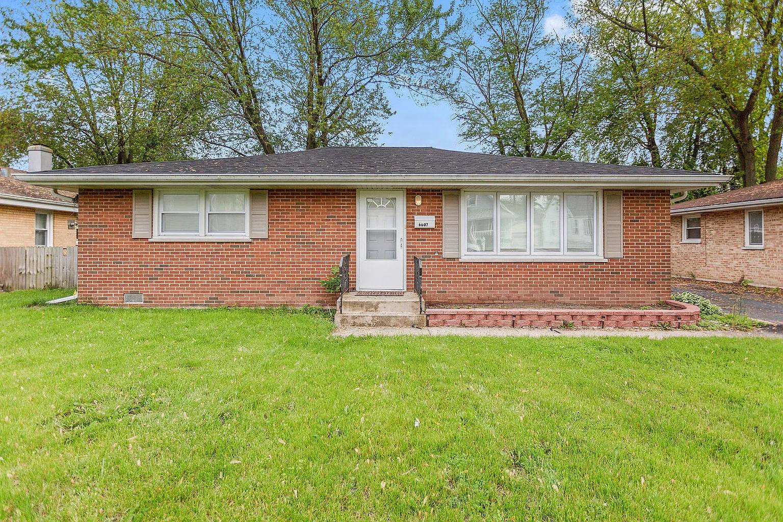 6607 175th St photo 1