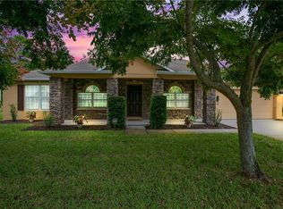 319 Knot Hole Cir, Chuluota, FL 32766