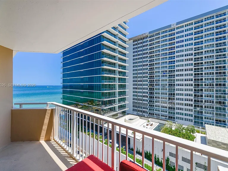 1980 S Ocean Dr #9C — Photo 2