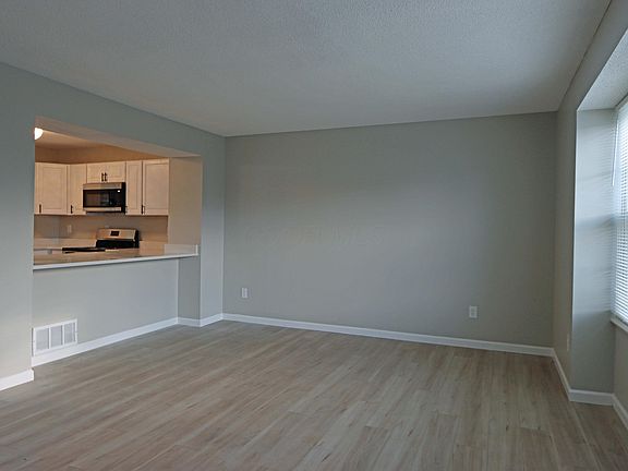 4th image of 1686 Jupiter Ave