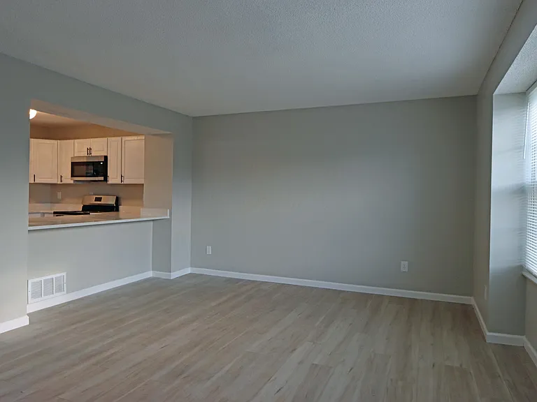 1686 Jupiter Ave — Photo 4
