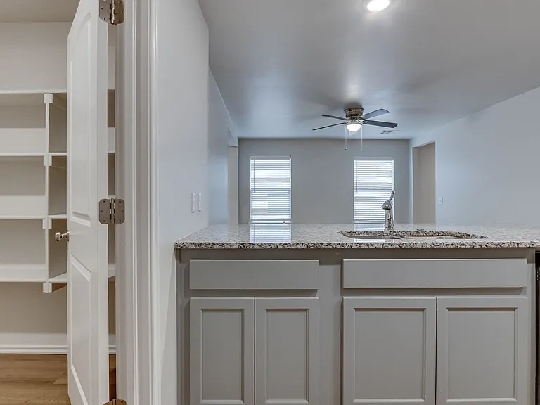 10810 NW 119th Pl — Photo 26