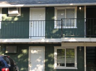 715 N 25th Ct APT 3, Pasco, WA