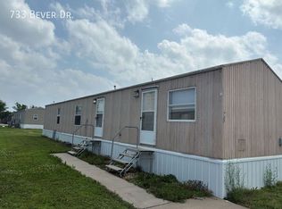 733 E Bever Dr, Towanda, KS 67144