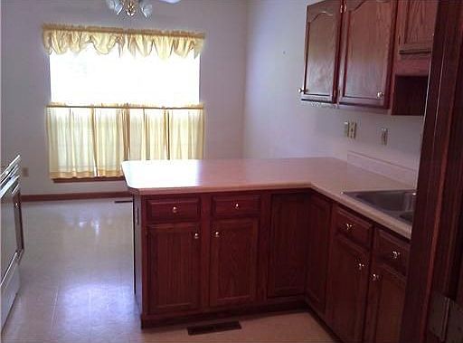 4th image of 3030 Towne House Dr NE Unit A