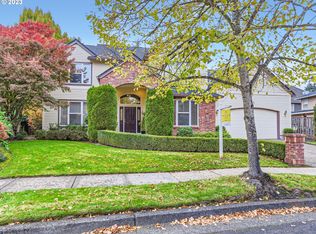 955 NW Pebble Beach Way, Beaverton, OR 97006