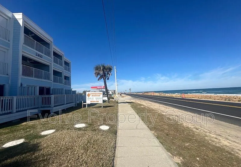 Building Photo - 2450 Ocean Shore Blvd #3