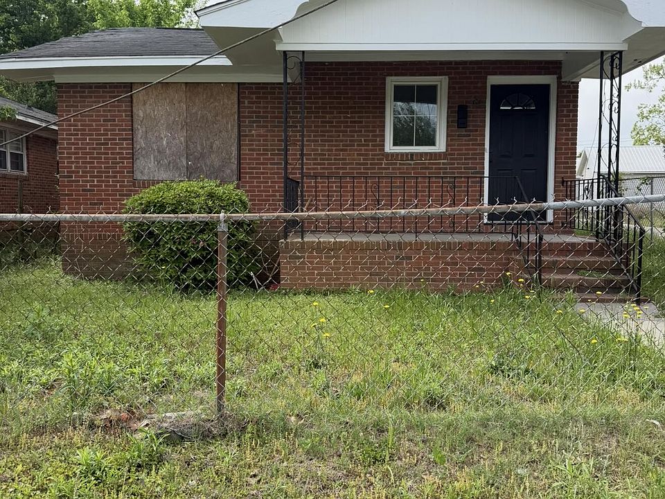 1st image of 1342 Conklin Ave
