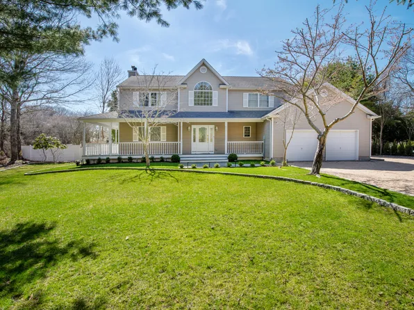 https://photos.zillowstatic.com/fp/c0a80ada3ea8a0be04c186478715208e-p_e.webp