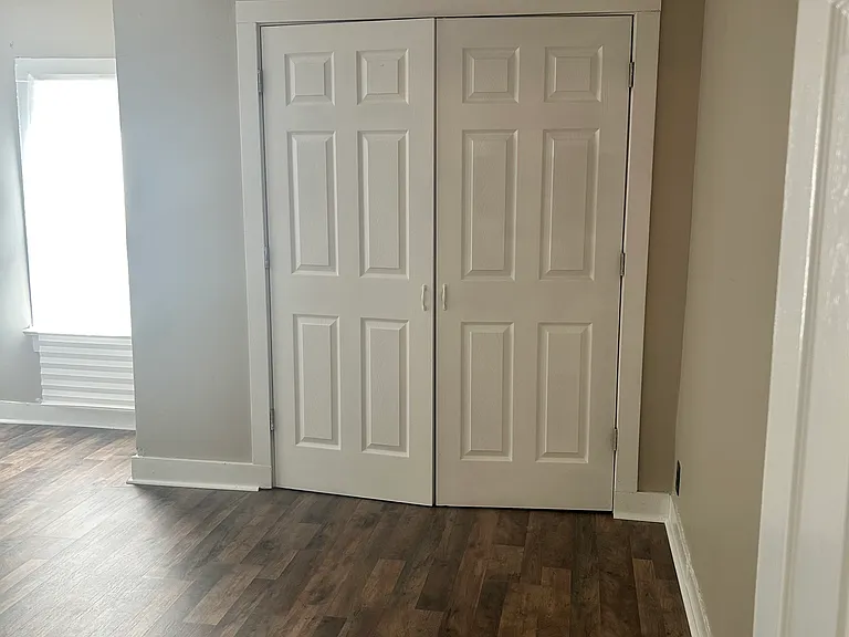 2083 Broad St — Photo 11