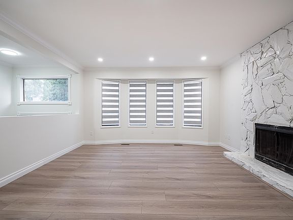 3rd image of 3640 Old Clayburn Rd