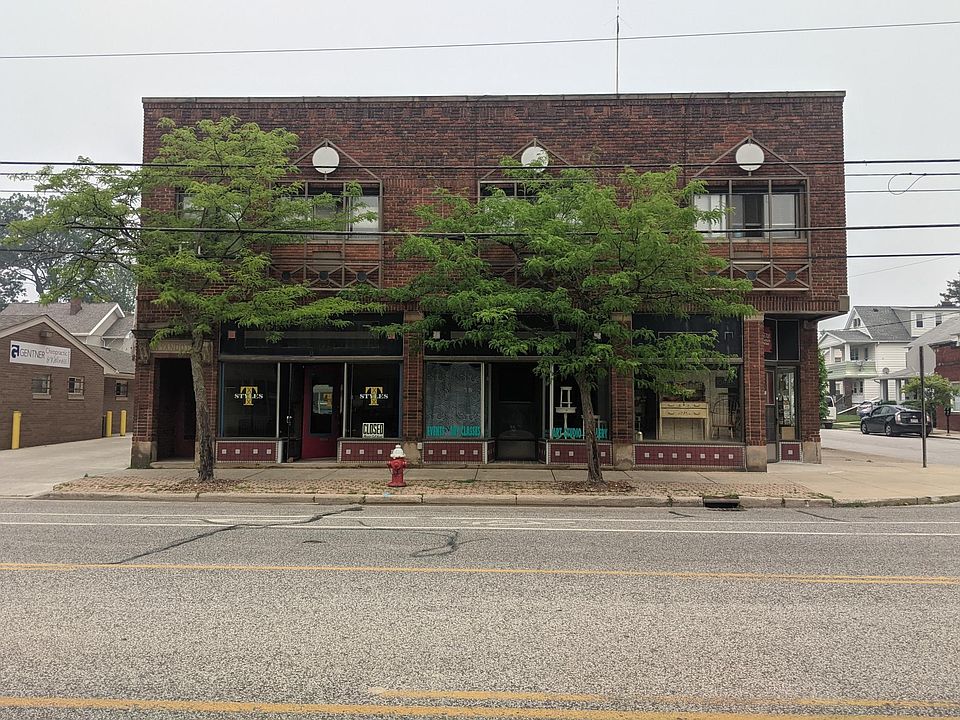 1st image of 1682 Wyandotte Ave #8