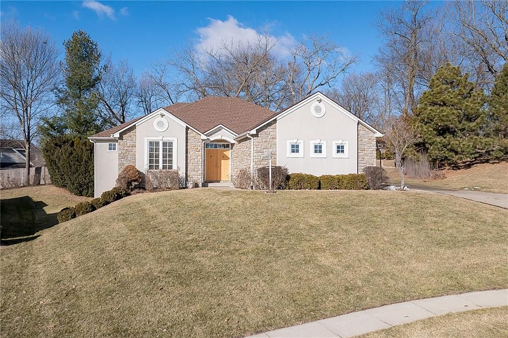 4109 Hidden Valley Dr, Saint Joseph, MO 64506 | MLS #2599380 | Zillow