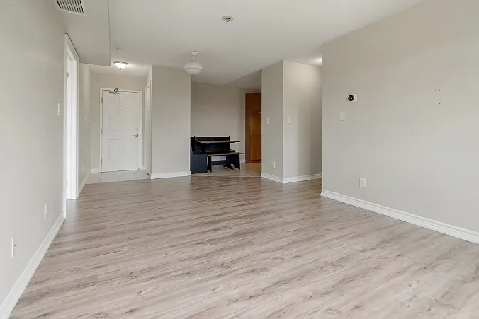 500 Mapleview Dr W #309 — Photo 6