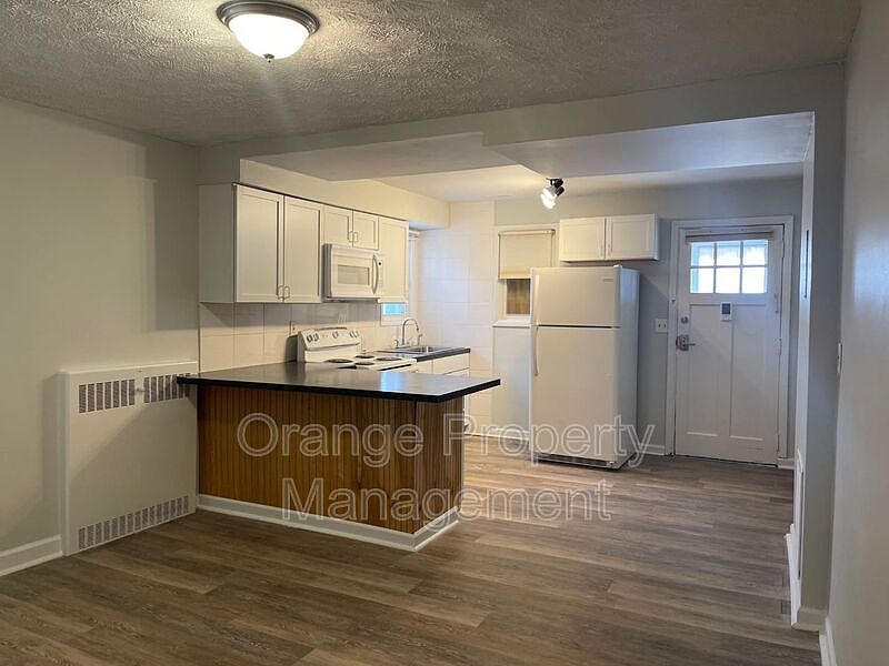 1st image of 3907 S 24th St APT 4
