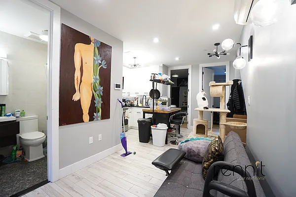 Rented by Rennit Inc. | media 6