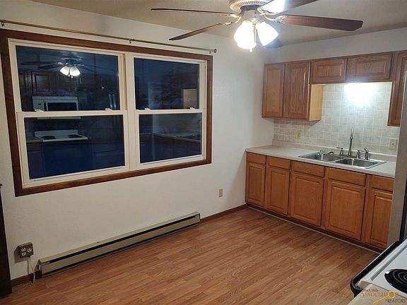 3rd image of 5901 W Elmwood Dr