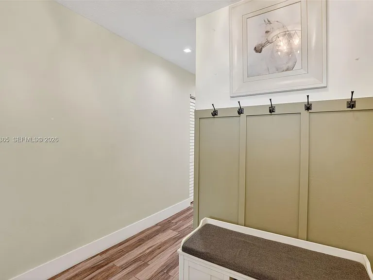 7016 SW 103rd Pl — Photo 4