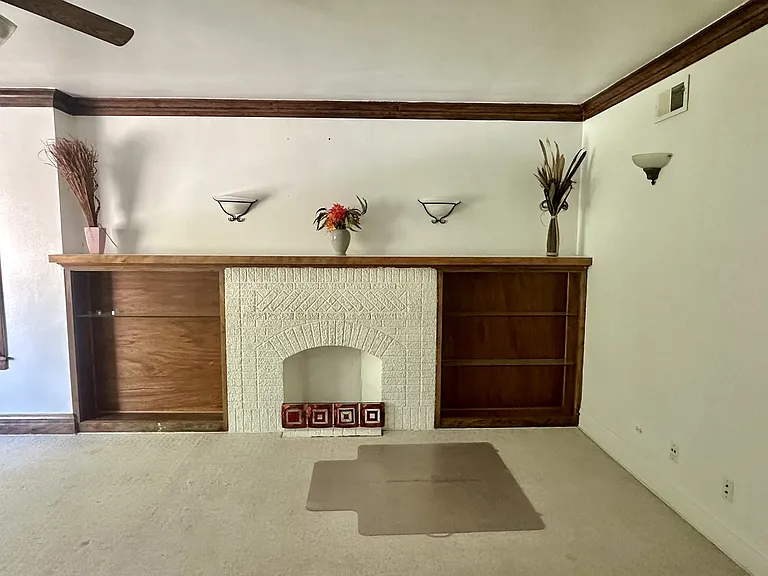6229 N Claremont Ave #2 — Photo 3