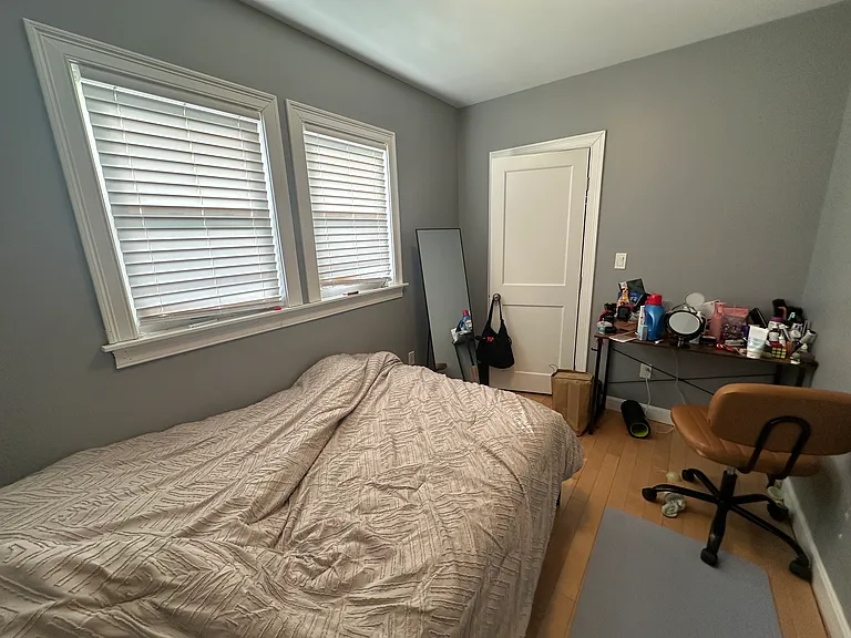 31-33 Thornton St #1A — Photo 6