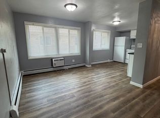 440 W Calumet St APT 1, Appleton, WI 54915