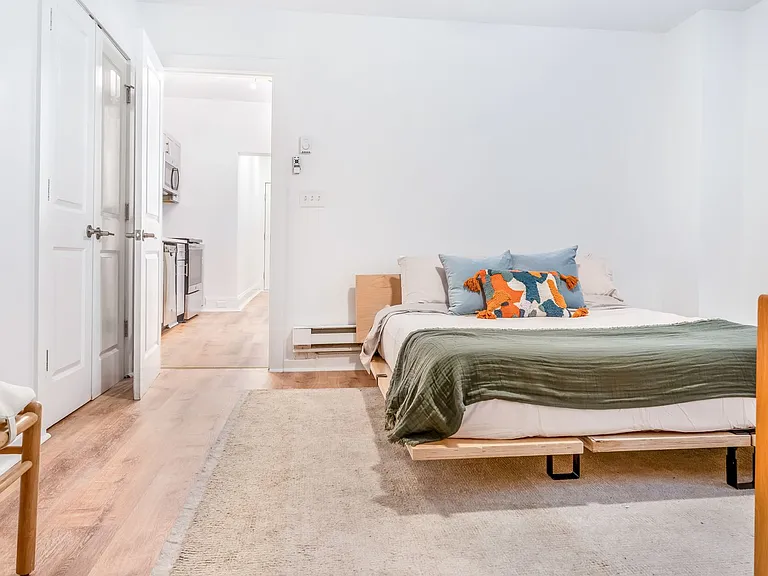 The Netherlands Apartments — Photo 15
