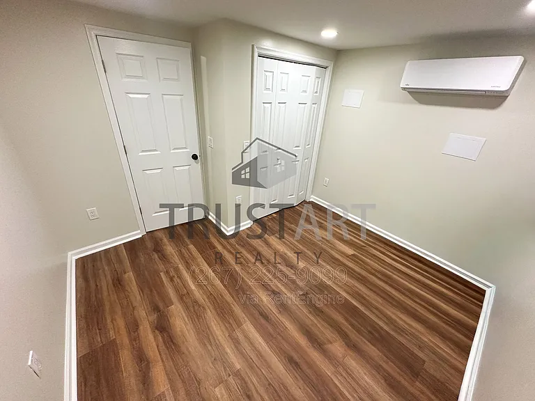 183 W Norris St — Photo 14