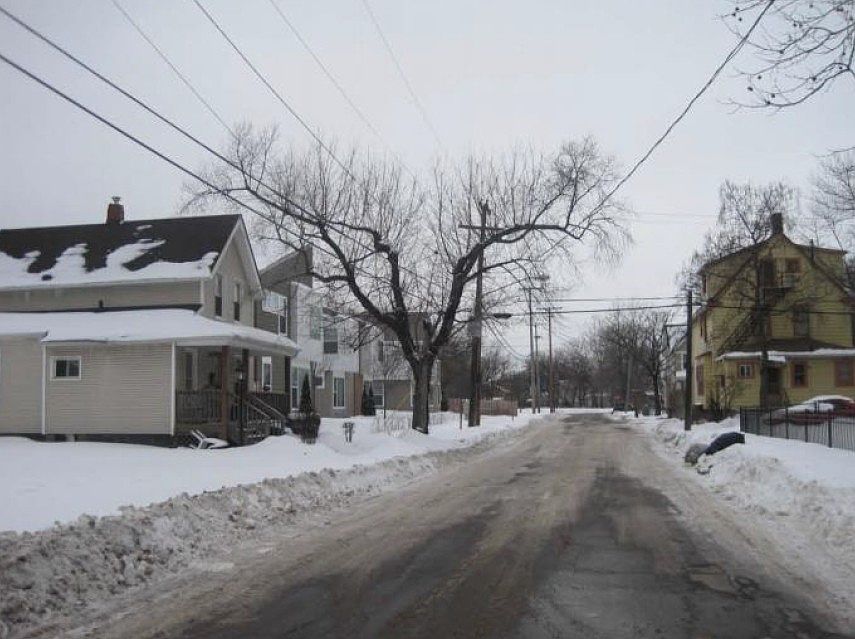 2nd image of 8014 Golden Ave