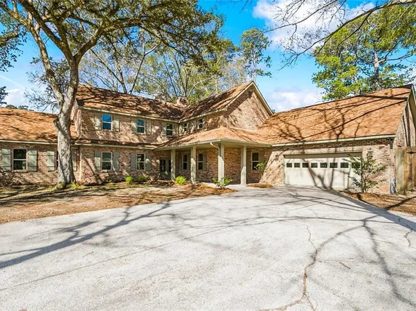 126 Cherry Laurel Dr, Covington, LA 70433