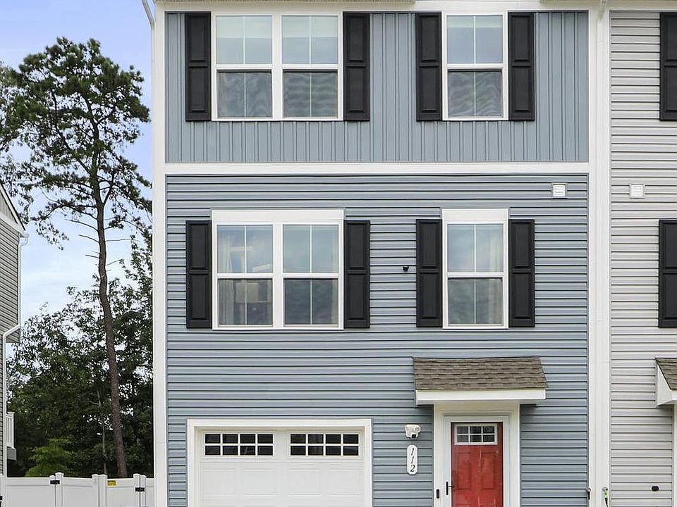 1st image of 112 Rowand Way E