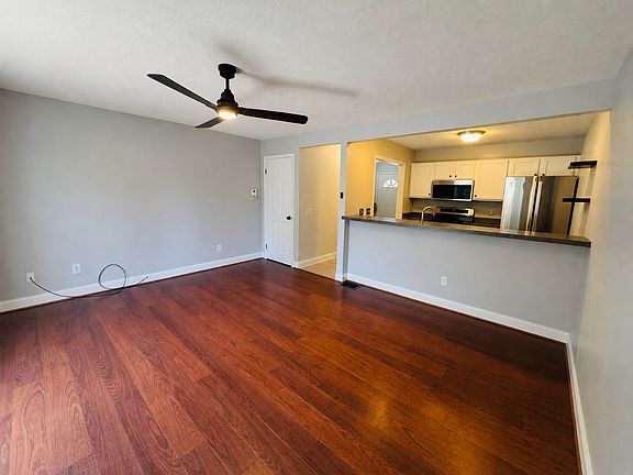 2nd image of 129 Broxbourne Dr