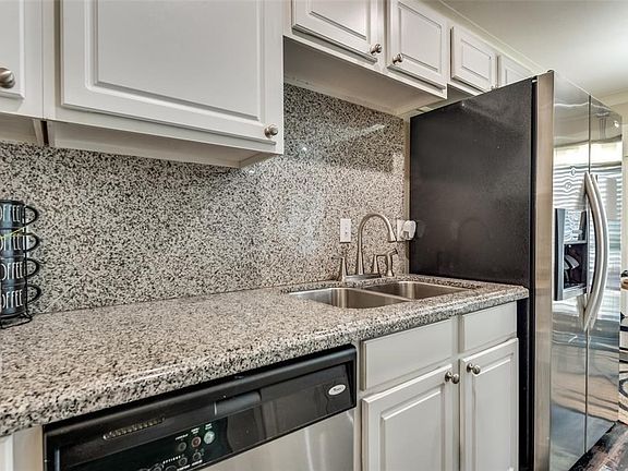 3rd image of 7770 Meadow Rd APT 206