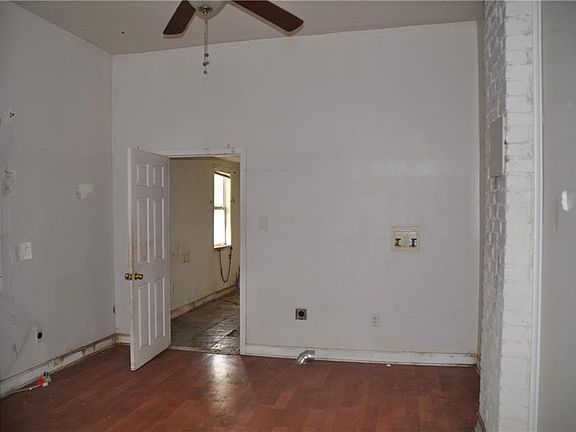 4th image of 4117-19 N Derbigny St