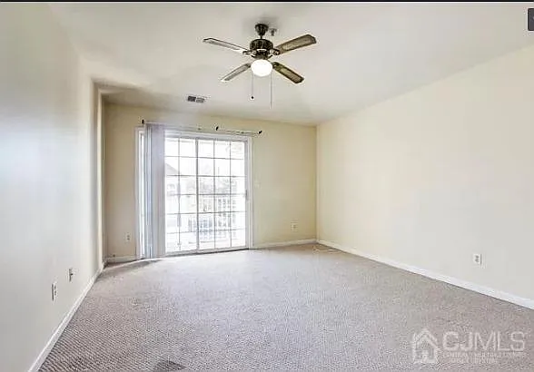 1335 Waterford Dr — Photo 8