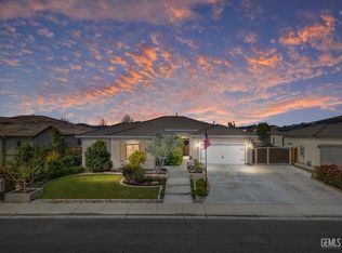 613 Graham Peak Dr, Bakersfield, CA 93314