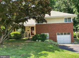 10925 Byrd Dr, Fairfax, VA 22030